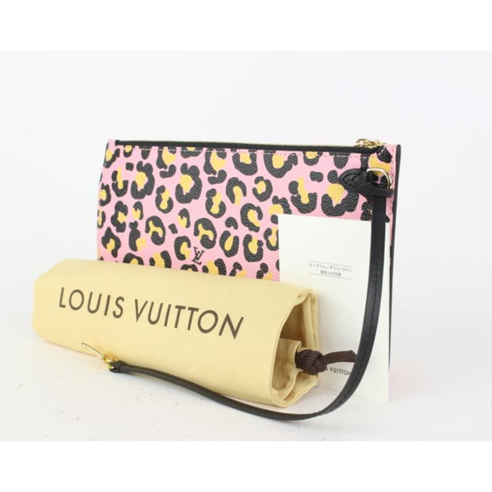 Louis Vuitton Pink Monogram Wild at Heart Neverful